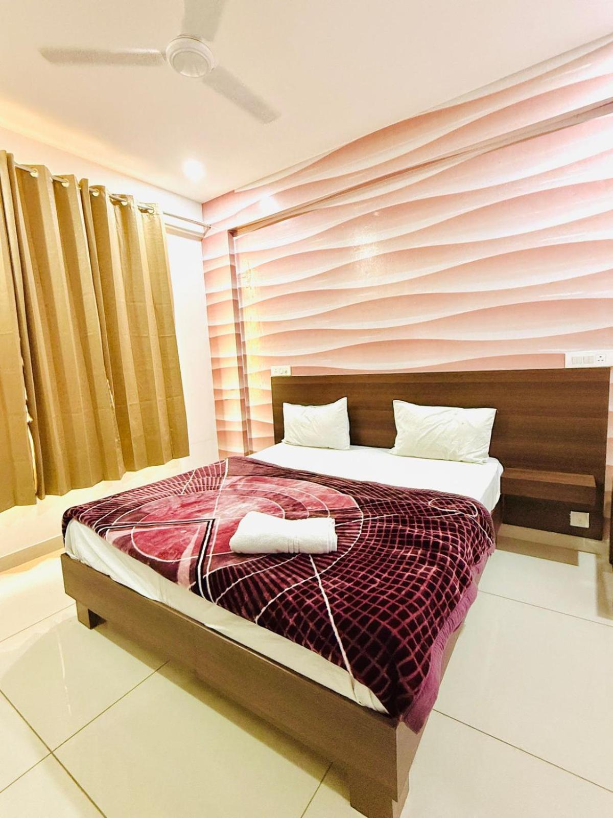 Hotel Swagat Residency Sohana Bagian luar foto